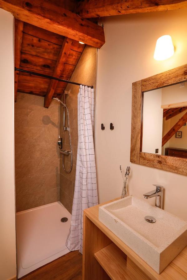 Domaine Agricole Cotze / Casa Rural Enveitg Exteriör bild