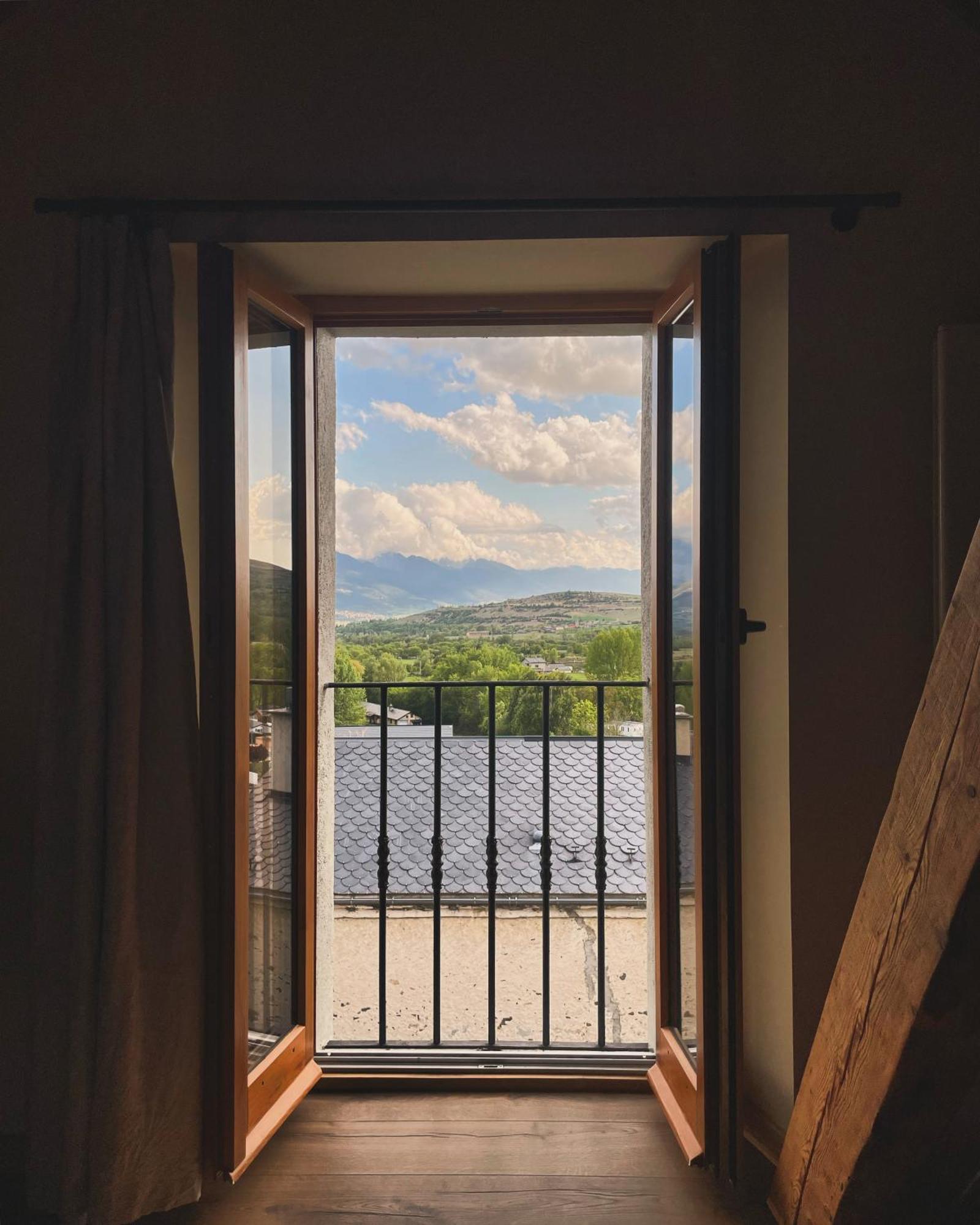 Domaine Agricole Cotze / Casa Rural Enveitg Exteriör bild