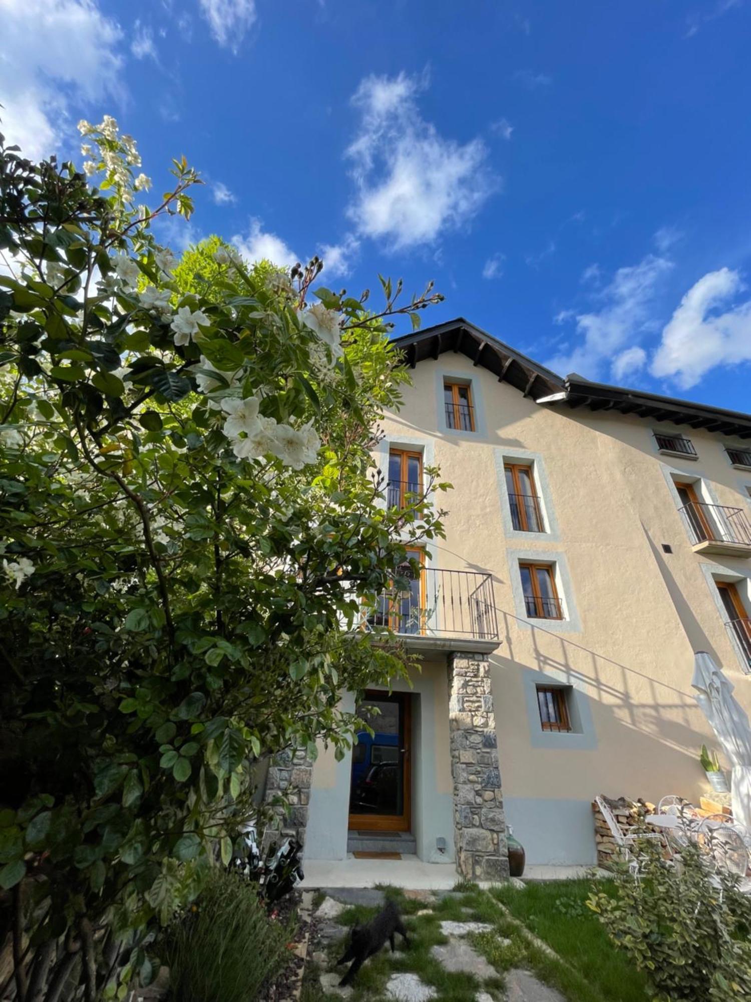 Domaine Agricole Cotze / Casa Rural Enveitg Exteriör bild
